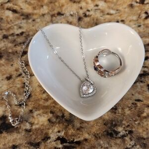 HEART SHAPED CERAMIC RING DISH